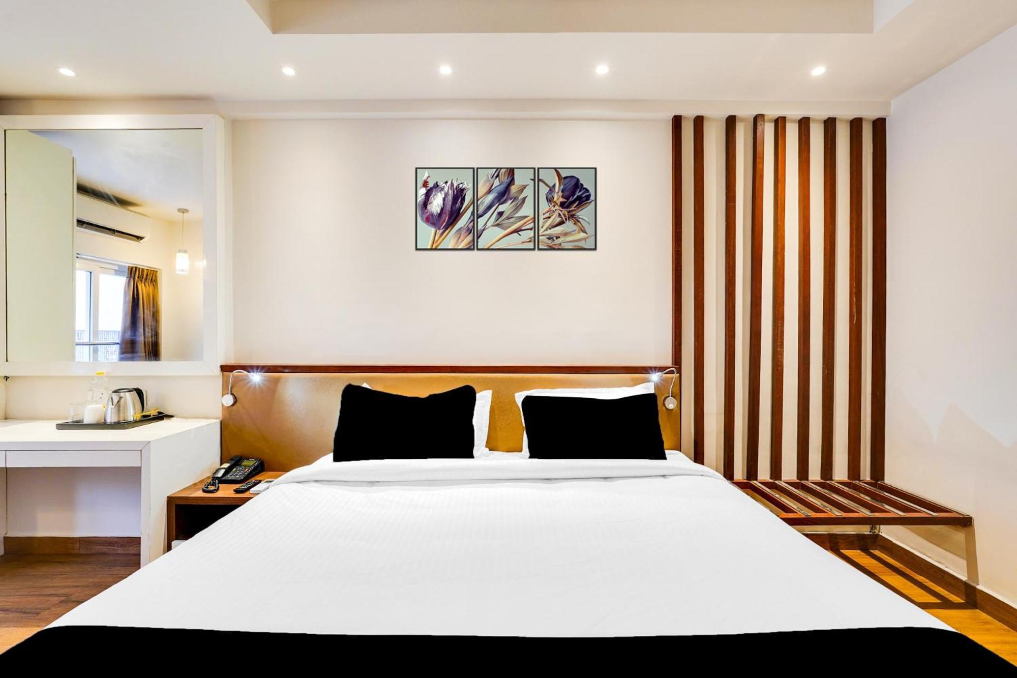 Super Townhouse Oak Kodambakkam Formerly Cine City Ченнаи Экстерьер фото