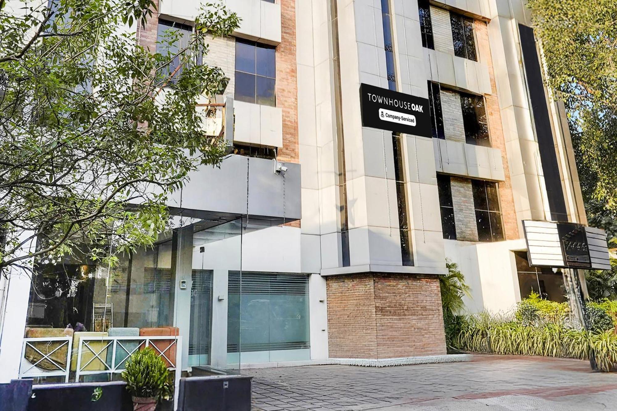 Super Townhouse Oak Kodambakkam Formerly Cine City Ченнаи Экстерьер фото